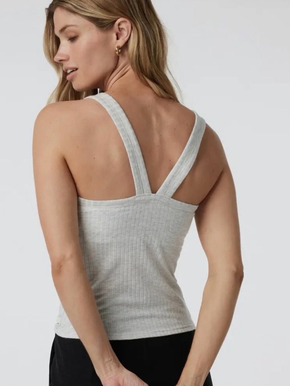 Vuori Women’s Plié Gray Tank Top Size XS - Picture 2 of 7